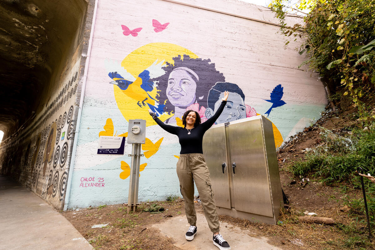 Crowd enjoying the second mural unveiling in Atlanta.