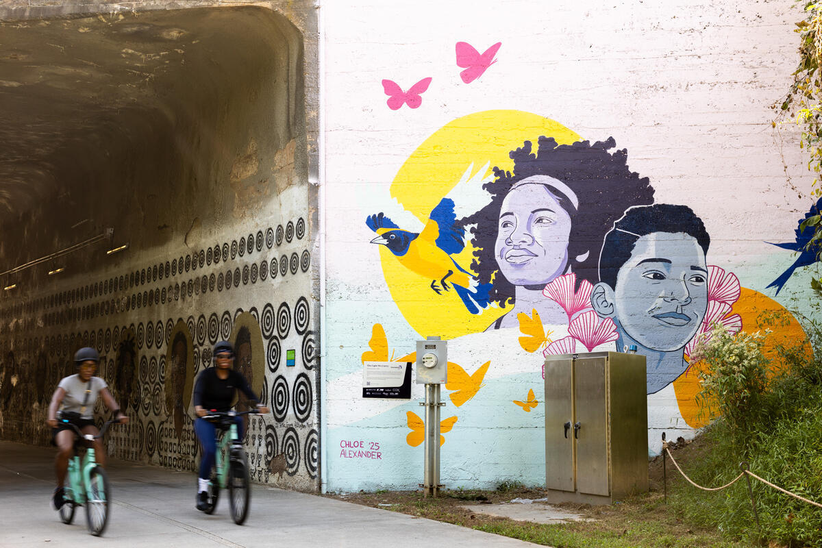 A candid photo from the October 4 mural unveiling.